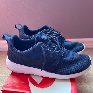 Mens Roshe Runs